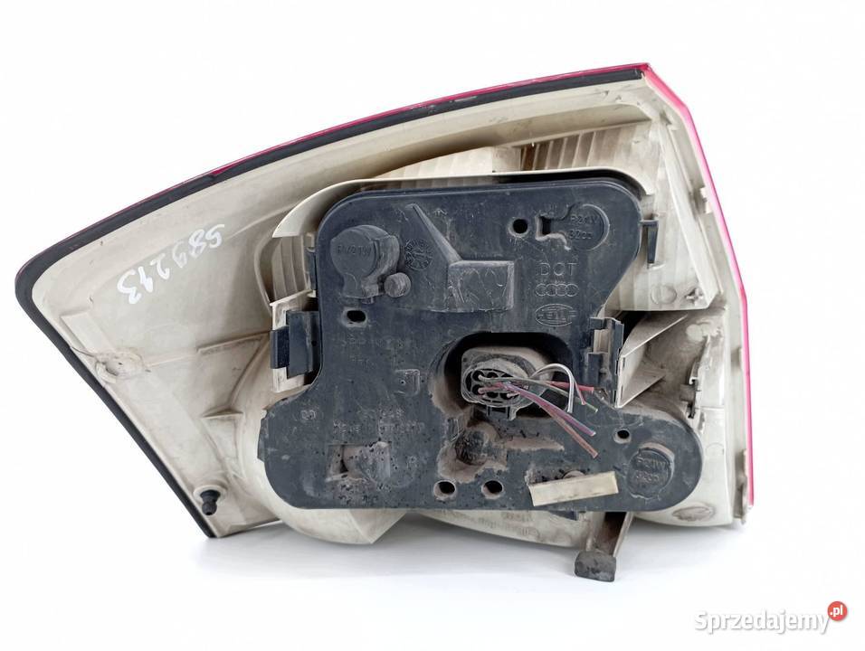 LAMPA TYŁ PRAWA SEDAN Audi A4 II 20002006 B6 sprzedam