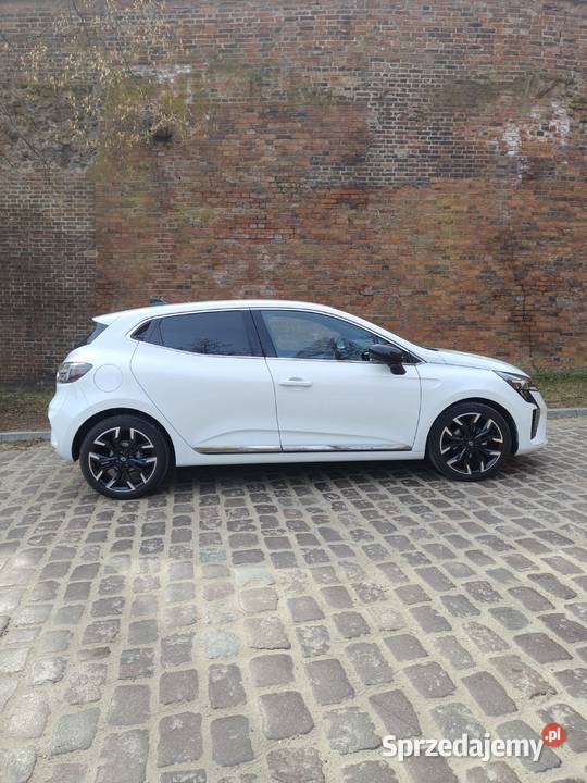 Renault Clio Techno pierwszy właścicielsalon manualna Toruń