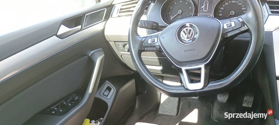 Sprzedam VW Passat kombi 2015r 14 Tsi manualna
