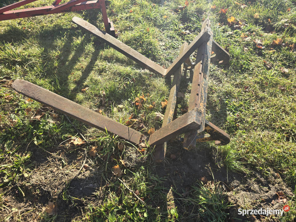 Widły regulowane do ciągnika ładowarki tura 100 warmińsko-mazurskie Litwinki