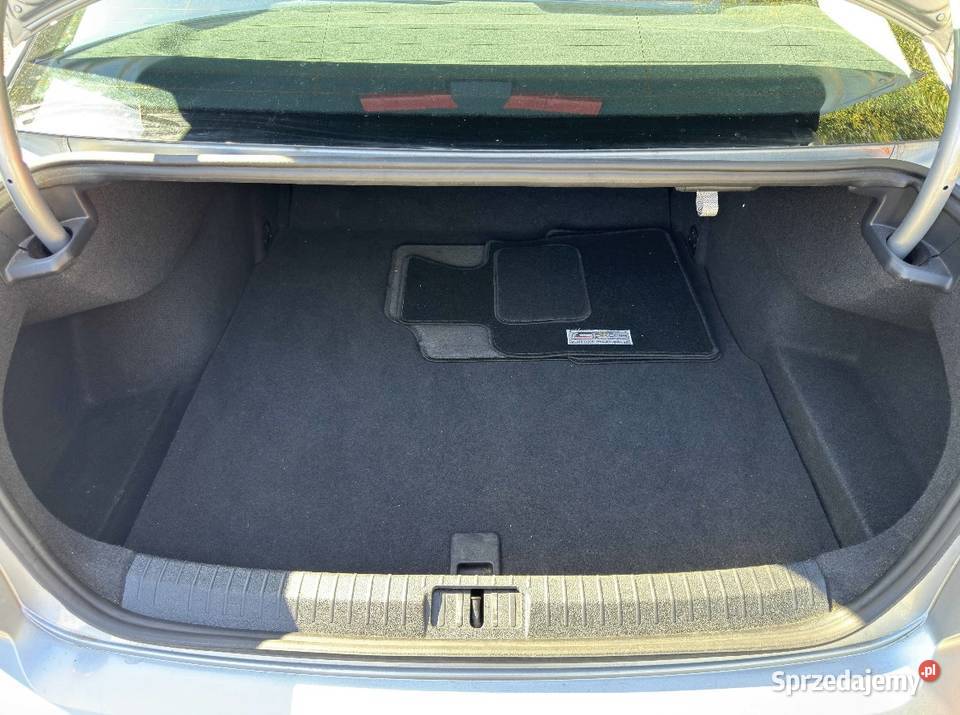 Sprzedam Volkswagen Passat 14 B8 2016 Benzyna Myszków