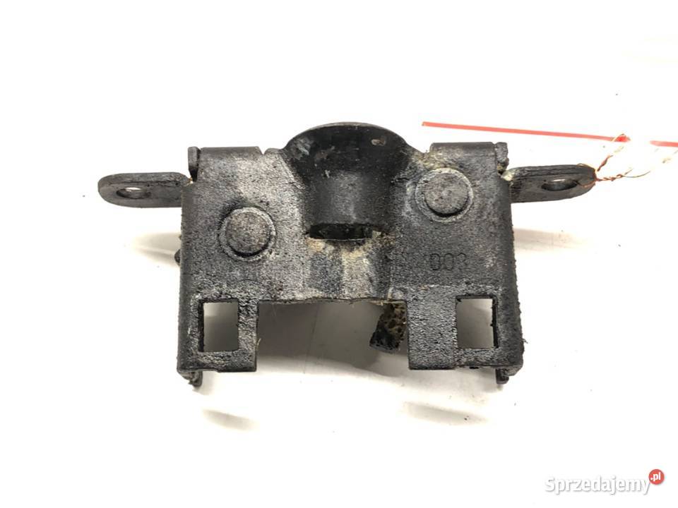 ZAMEK MASKI MERCEDES C208 SportowyCoupe 9703