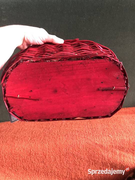 Czerwony koszyk wiklinowy na upominki Pozostałe Kłodawa sprzedam