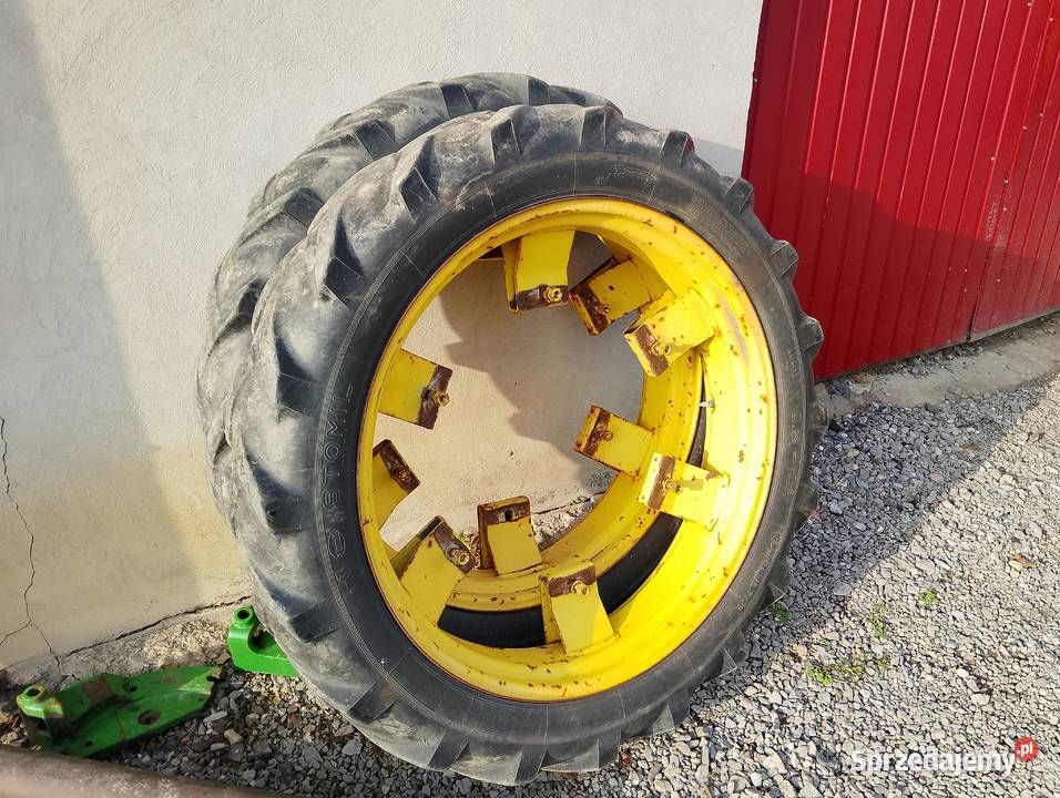 Koła 9536 John Deere Opony rolnicze lubelskie Turobin