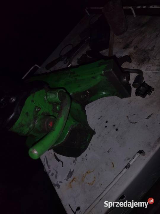 Sprzedam zaczep automatyczną John deere Huszlew