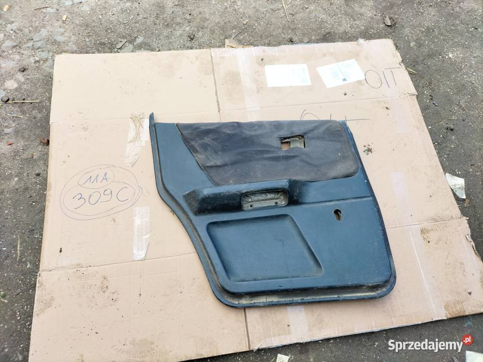 AUDI 80 B3 80B3 80B4 80 B4 8A0867305A BOCZEK Wyposażenie wnętrza lubelskie