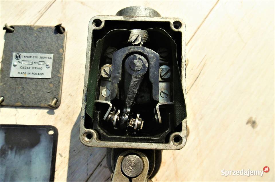 wyłącznik krańcowy kw 2211 krańcówka prl 1976 Namysłów