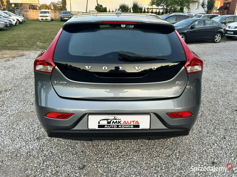 Volvo V40 Super stan II 2012 Hatchback Nowe Iganie