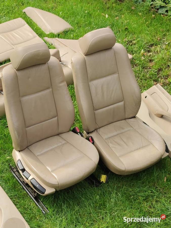 Fotele kanapa skóra beż sedan bmw e46 części Kołobrzeg