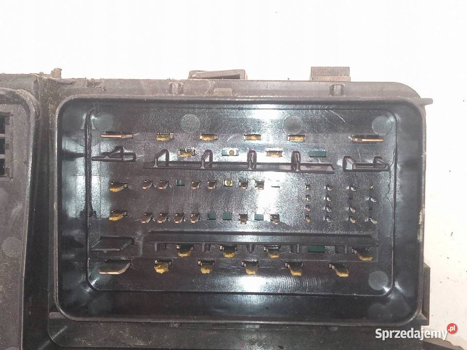 SKRZYNKA BEZPIECZNIKÓW F2GT14A067KD Ford Galaxy osobowe świętokrzyskie