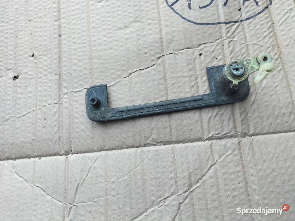 AUDI 80 B3 B4 RAMKA OBUDOWA KLAMKI PRZÓD lubelskie sprzedam