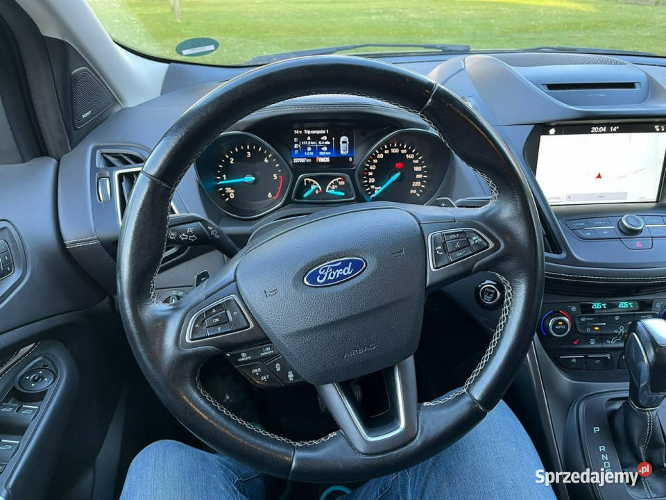 Ford Kuga II 2012 lakier metallic Sadlno