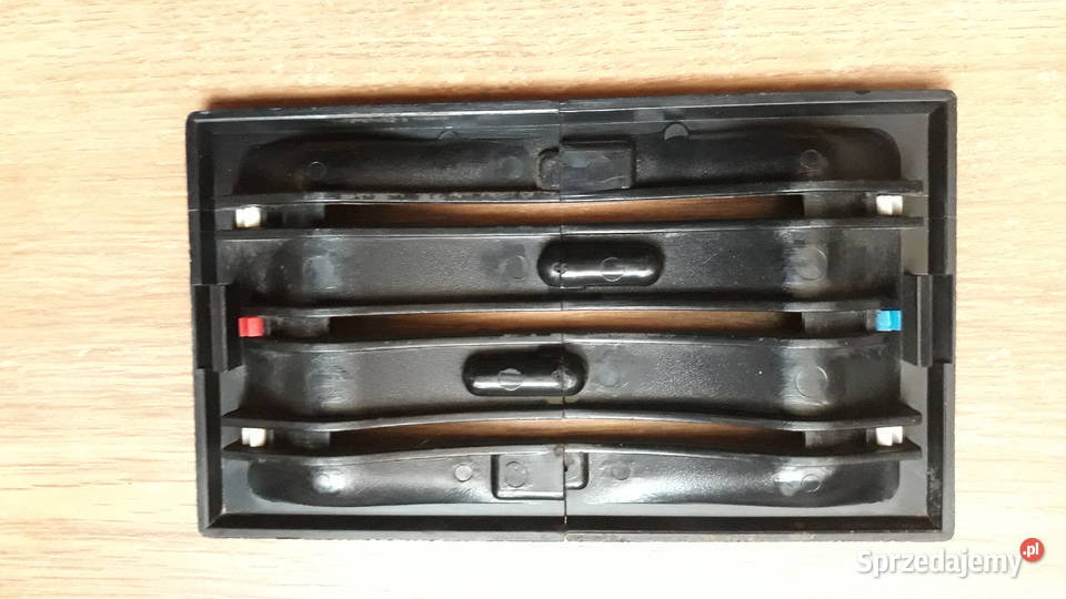 Mercedes 207D Panel nawiewu Bukownica