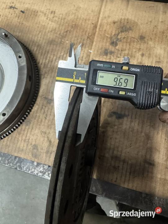 Koło zamachowe ze sprzęgłem Audi Typ 8185VW osobowe Chojnów