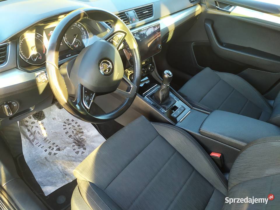 Skoda Superb III 16 CR 120 BEZWYPADKOWY nieuszkodzony