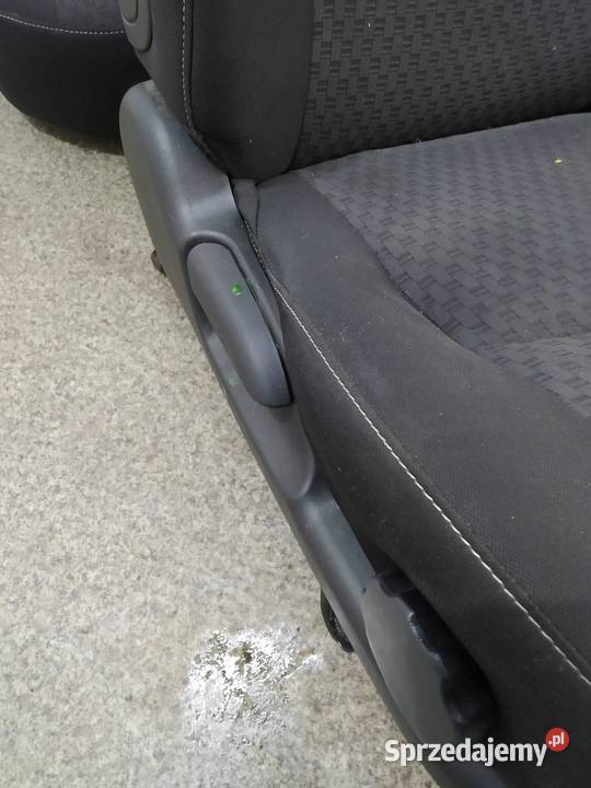 FOTELE PRZÓD KANAPA EUROPA KOMPLET Mitsubishi