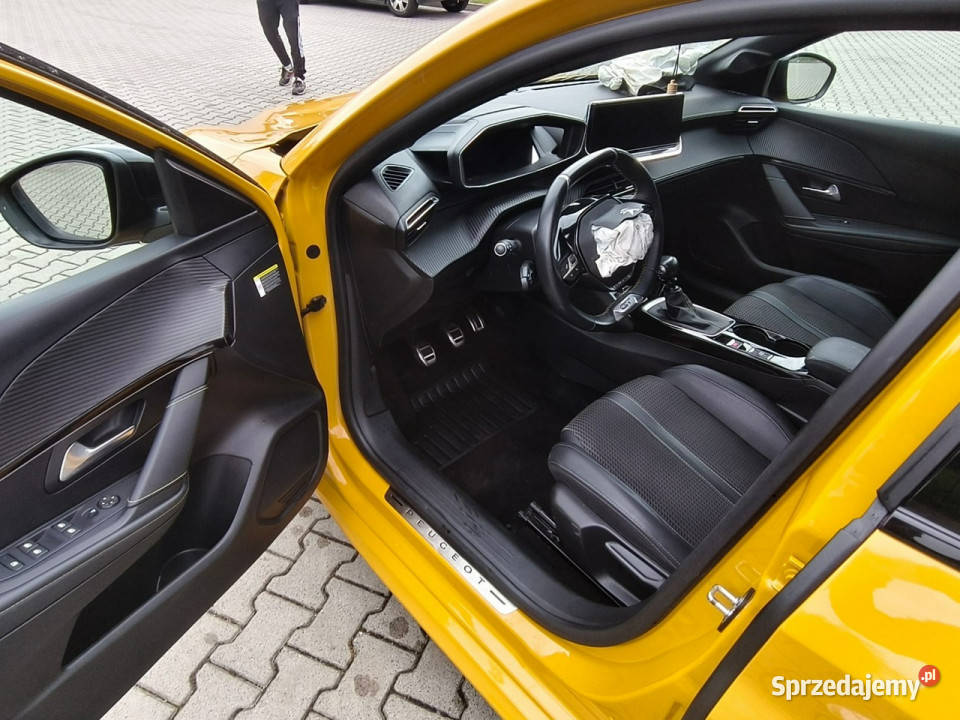 Peugeot 208 gtline 15 bluehdi 100 virtual full Kęty
