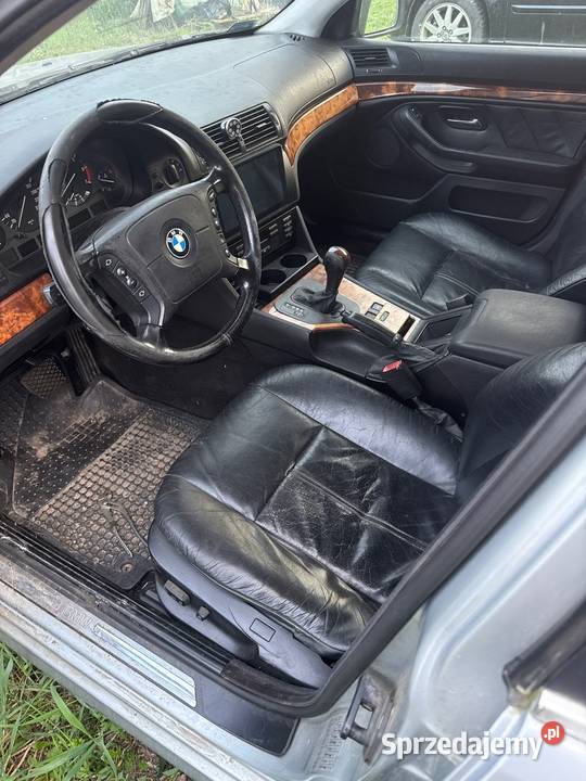Sprzedam bmw e39 25 v8 łódzkie Pawelce
