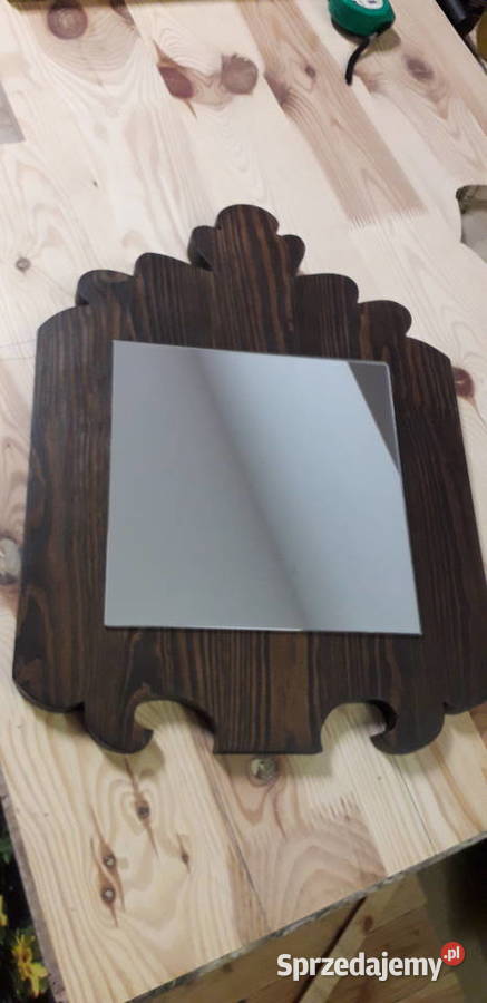 Lusterko na ozdobnej desce Lustra Międzyrzecz