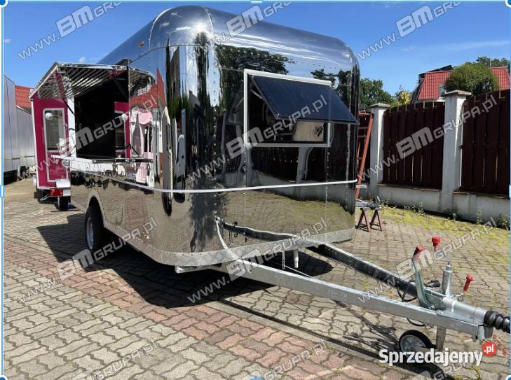 Przyczepa Airstream z efektem lustra mobilna Solec Kujawski