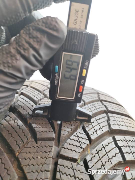 OPONA ZIMOWA KUMHO WINTERCRAFT WP52 EV 23545R18 235 sprzedam