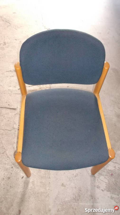Krzesła tapicerowane.
