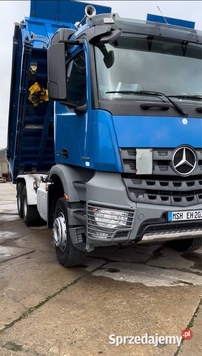 Usługi koparką 25tonową JCB 220x z operatorem Łódź