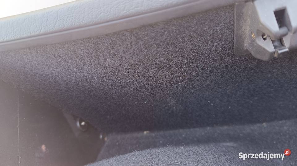 Audi 80 B4 schowek do wersji z klimą Pozostałe Busko-Zdrój