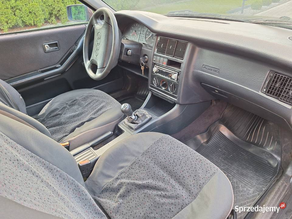 Audi b4 1993 2l manualna Okup Mały