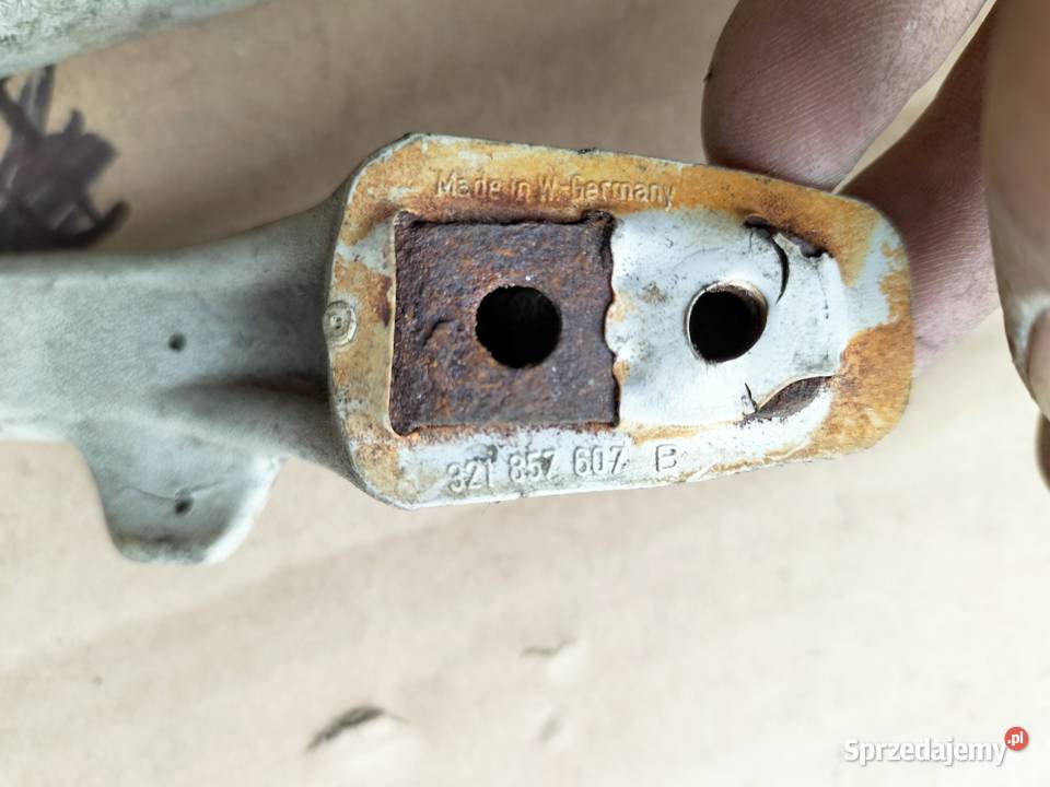 UCHWYT RĄCZKA PODSUFITKI AUDI 100 80 90 B3 B4 A6