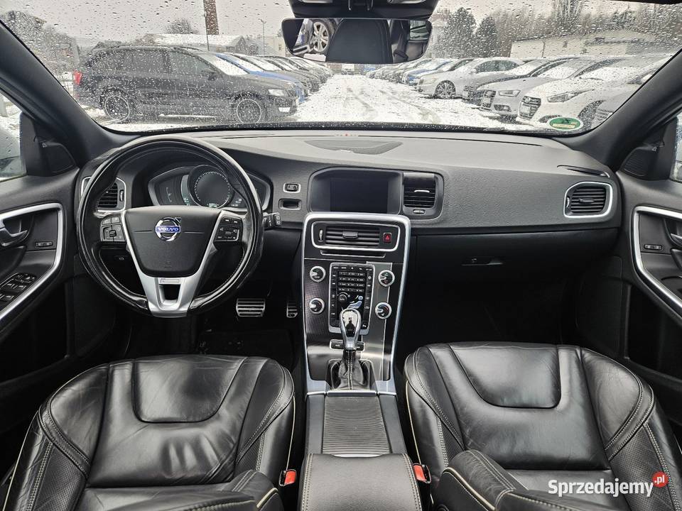 Volvo V60 RDesign 24 DieselHybrid4x4 wyposażenie Wrocław