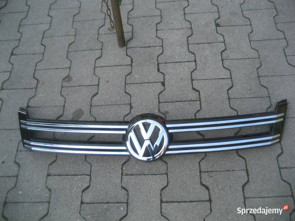 VW TIGUAN LIFT ATRAPA GRILL ZNACZEK 5N0853655 Rakoniewice