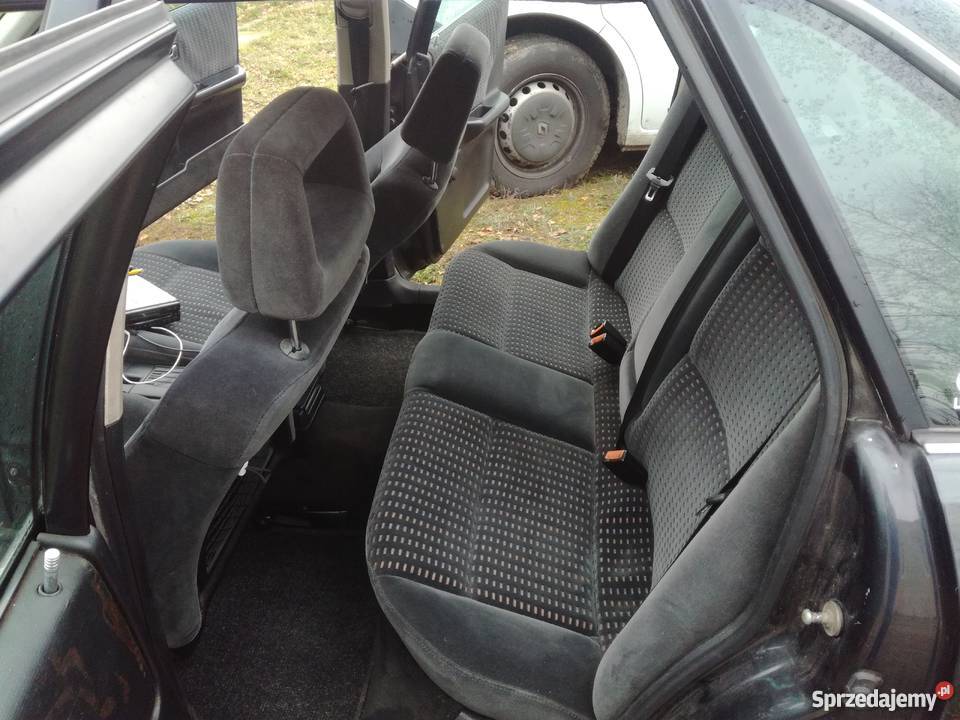 Audi 80 B3 16td 80 Comfort Edition gniazdo USB kujawsko-pomorskie Włocławek