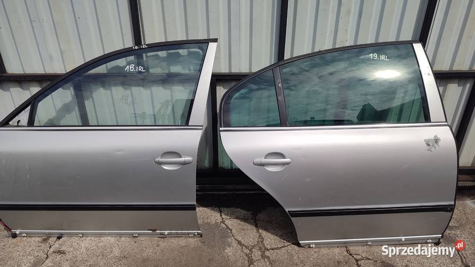 SKODA SUPERB I 3U 0106 DRZWI LEWE PRZÓD Włoszczowa