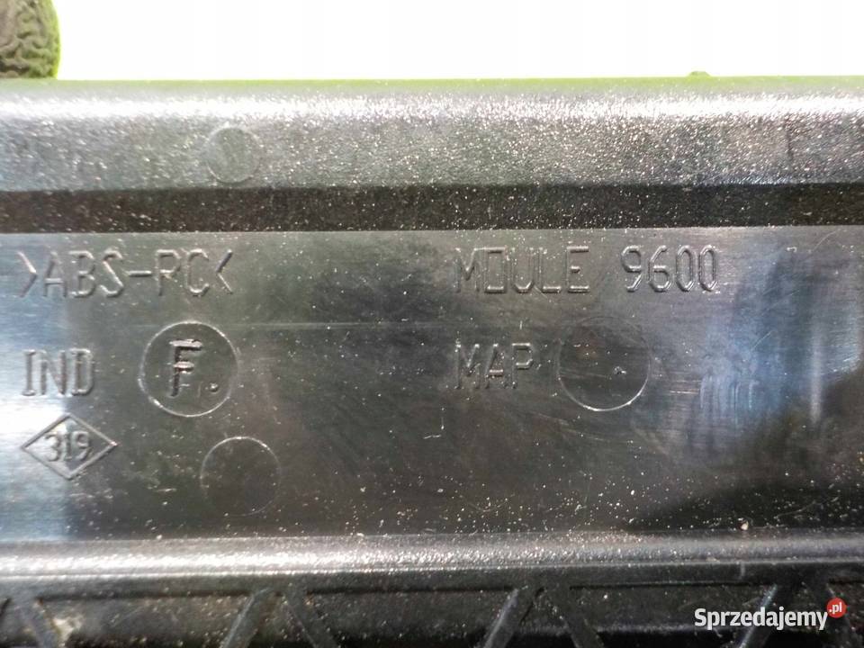 RENAULT LAGUNA III COUPE 10r uchwyt na kubki Suków sprzedam