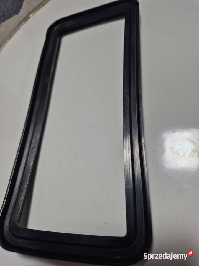 Uszczelka lampy cofania FIAT 125p sprzedam