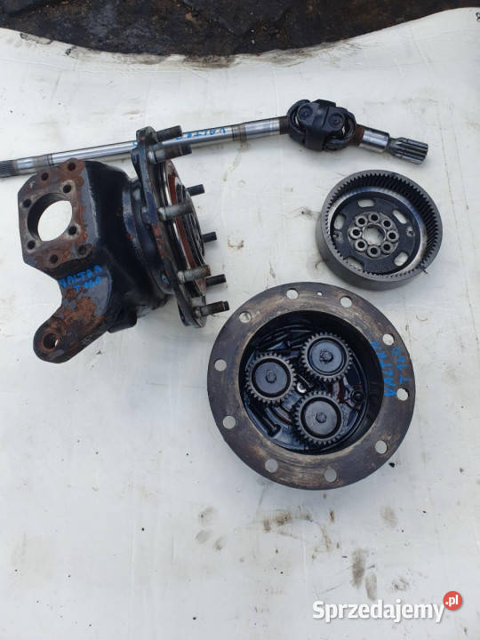 Valtra T160 Zwolnica Zwrotnica Półoś Skrzynia Jastrzębniki