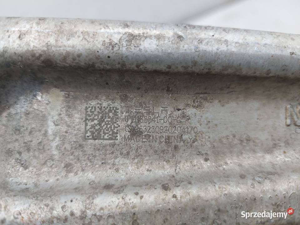 TESLA MODEL Y 2023r Wahacz przód prawy dolny 2WD osobowe dolnośląskie