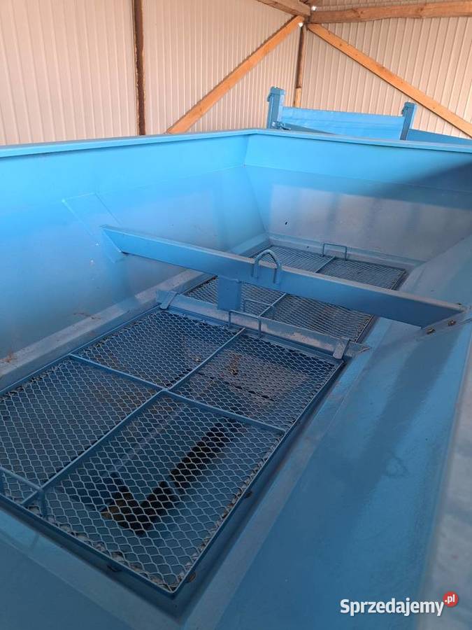 Rozsiewacz Sulky 2 tony sprawny transport Parczew