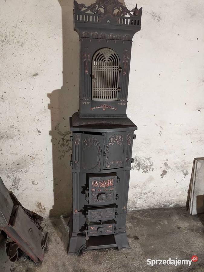 Żeliwny zabytkowy piec antyk
