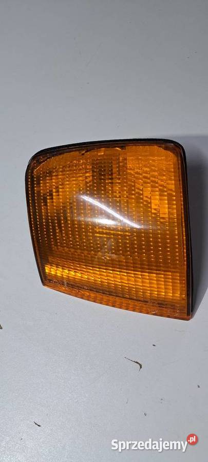 Oryginalny kierunkowskaz lewy przód VW Passat B3 Luzino sprzedam
