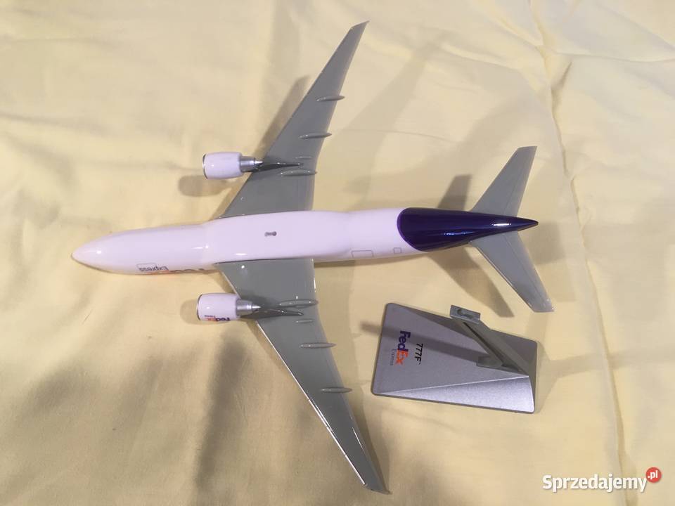 Model samolotu Boeing 777 F Modelarstwo mazowieckie