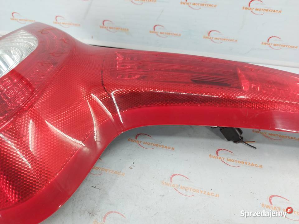 VOLVO C30 12r lampa prawa tył 31213914 Kielce