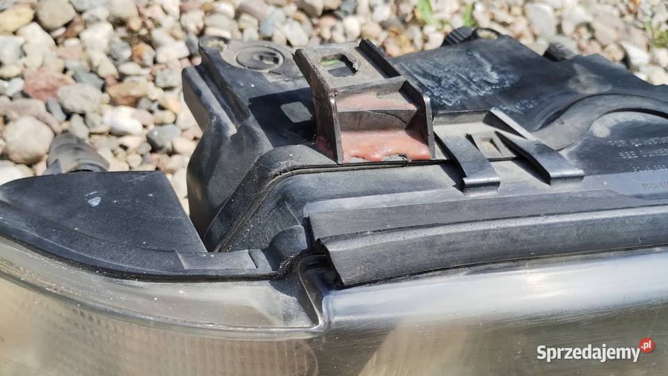 Lampa E39 prawy przód osobowe Poznań