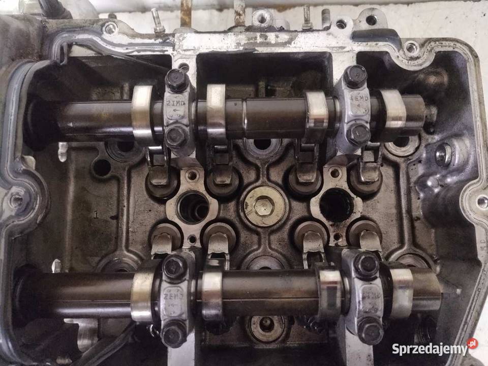 GŁOWICA LEWA SUBARU LEGACY 20 D Głowice cylindrów wielkopolskie sprzedam