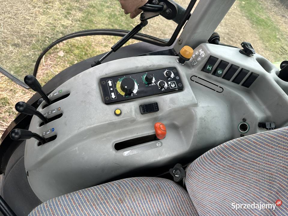 Ciągnik Sadowniczy Class Nexos 240VL Granice