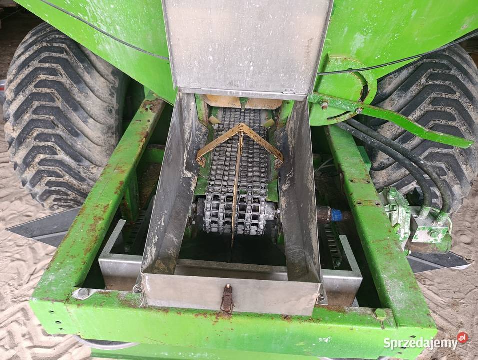 Rozsiewacz wapna nawozów 10 ton Eurospand Kożuszki