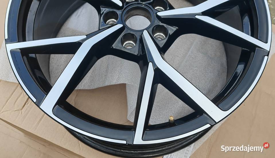 5H0601025S Felga VW GOLF 8 RLINE OE FELGA R20 80 Średnica 19" małopolskie Rożnów