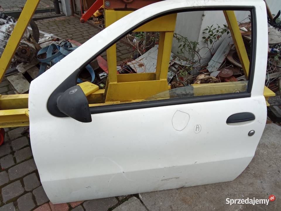 Drzwi do samochodu Fiat Strada
