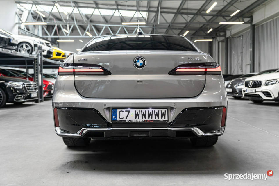 BMW 740 FV 23 Gwarancja 122027 Webasto Sky aluminiowe felgi Węgrzce